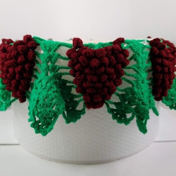 Grapes Crochet Table Cover 37" Tablecloth Handcrafted Burgundy Green Boho Hippie - Picture 2 of 10